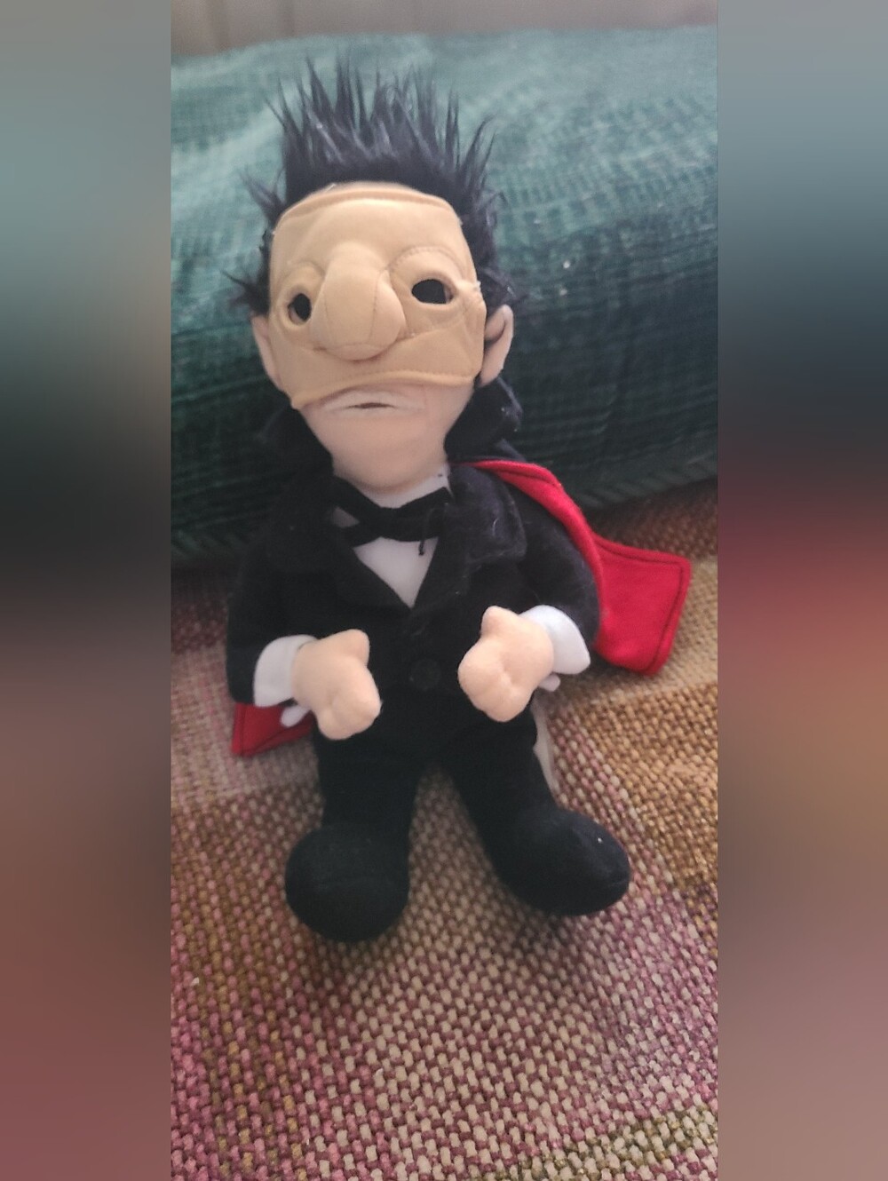 Plush 1999 Phantom Of The Opera - Black & Red Kids Toy/Collectible